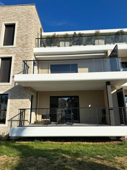 Superbe Appartement Neuf Aucalme Сен-Мандріє-сюр-Мер Екстер'єр фото